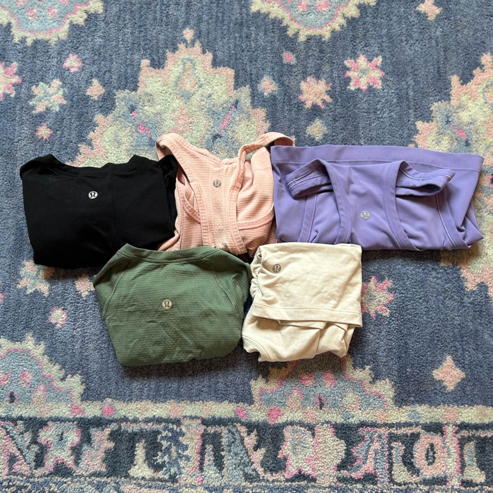 LULULEMON BUNDLE SET! SIZES 0-2 $300+ VALUE!!!